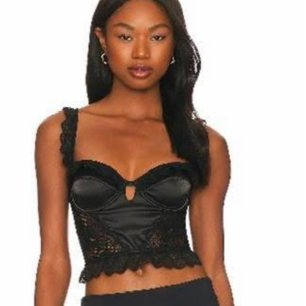 Chic Black Lace Bustier Bra